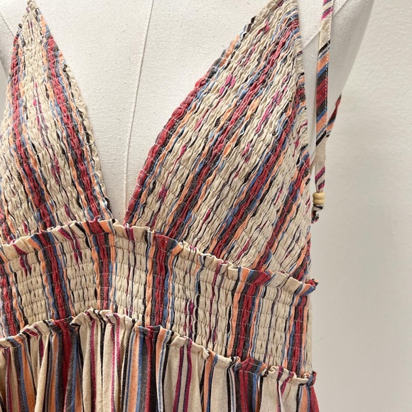 Urban Breeze - Beautiful Stripe Maxi Dress - Picture 7 of 10